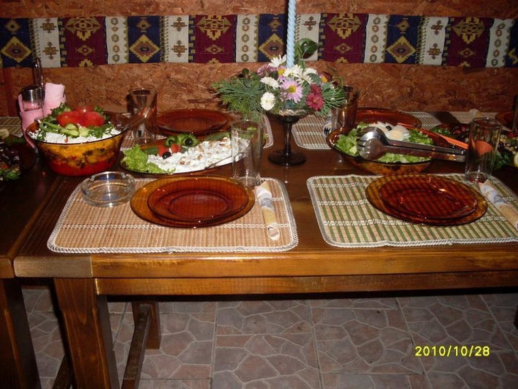 Veselata Guest House Dolna Banya Kültér fotó