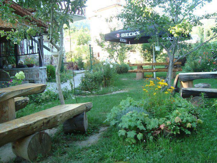 Veselata Guest House Dolna Banya Kültér fotó